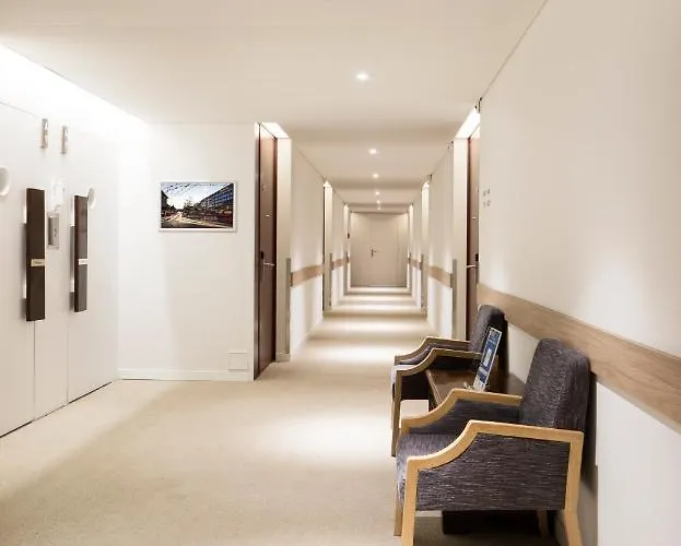 Ξενοδοχείο Continental 4*