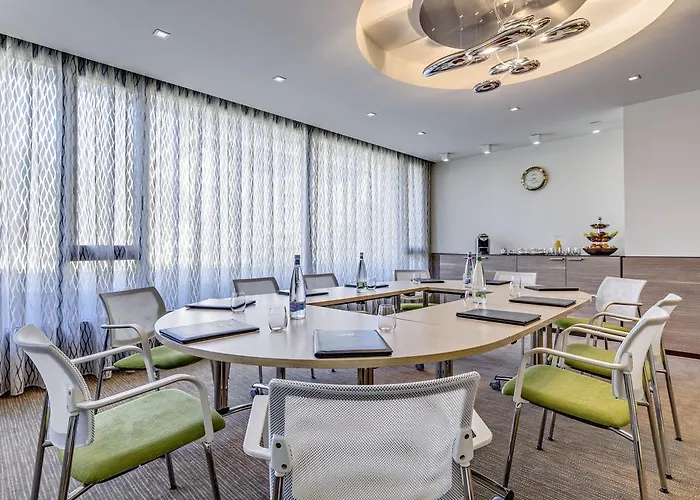 كونتيننتال 4*