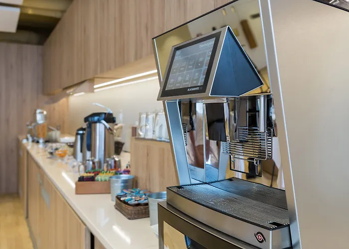 كونتيننتال فندق 4*