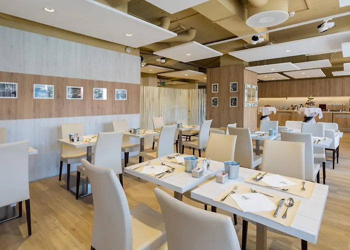 كونتيننتال 4*